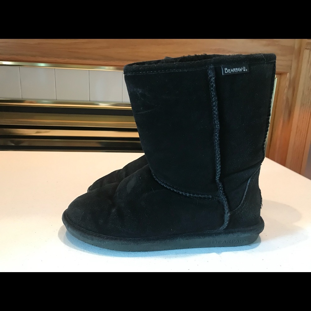 Black Bearpaw Boots